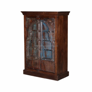 Librería moderna de madera reciclada con dos puertas estilo antiguo indio hecha de metal de madera y hierro - Product Image 1