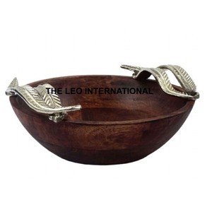Color marrón plateado con mango lateral Diseño en forma de hoja Cuenco decorativo Cuenco de metal de aluminio y madera - Product Image 1