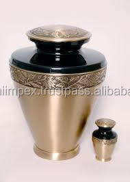 Urna de cremación pulida y brillante de la mejor calidad para cenizas humanas y suministros funerarios con recuerdos de corazón y fichas a juego - Product Image 5