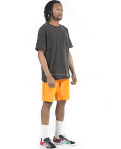 กางเกงขาสั้นเบอร์มิวด้ารัดรูปของผู้ชายกางเกงขาสั้นสำหรับเดินระบายอากาศได้ดีผ้าโพลีเอสเตอร์พิมพ์ลายครึ่งตัว - Product Image 1