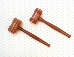 แผ่นไม้ชีแฮมสำหรับธุรกิจและของขวัญส่งเสริมการขาย gavels งานฝีมือเหล่านี้สามารถปรับแต่งโลโก้หรือข้อความโดย ayaans - Product Image 1