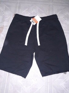 Short de survêtement en coton tricolore pour hommes nouvellement conçu T-shirt de mode Tailles mixtes pour garçons pour le printemps Bangladesh - Product Image 2