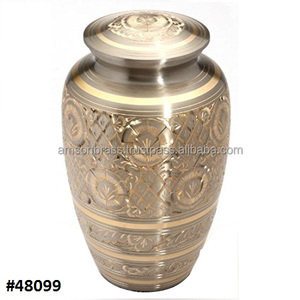 Urne décorative en laiton et métal fini avec pierre verte en métal Urnes funéraires Meena Urnes funéraires en métal de qualité supérieure Cimetière - Product Image 4