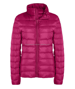 Veste en duvet matelassée légère personnalisée pour femmes Outwear Manteaux en duvet bouffant Vêtements d'extérieur d'hiver brodés Veste à bulles - Product Image 4