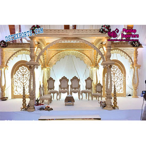 Glamoroso y Moderno Mandap de Madera para Bodas con Fácil Montaje y Tamaño Personalizable - Evento en EE. UU. - Product Image 1