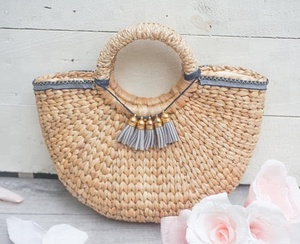 กระเป๋าผักตบชวาจากเวียดนาม - Product Image 1