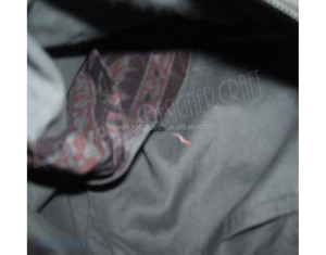 Bolso de Hombro Casual Bohemio Hecho a Mano con Bordado Étnico Katha, Lona de Algodón y Patrón Geométrico - Product Image 3