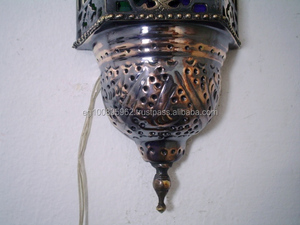 Apliques de pared de latón de estilo islámico BR177 con fuente de luz LED de vidrieras de colores - Product Image 4