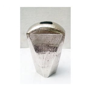 Vase à fleurs décoratif en acier inoxydable et en fer pour hôtels et restaurants avec logo personnalisé - Écologique - Product Image 3