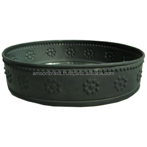 Bandeja de espejo de Metal de forma redonda Bandeja de espejo decorativa de Navidad Copo de nieve Bandeja de espejo de Metal recubierta de polvo rojo perforado - Product Image 5