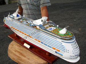 Modelo de crucero MARINER OF THE SEAS-barco oceánico de madera - Product Image 2