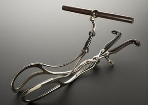 PINZAS OBSTETRICAS TARNIER con Varilla de Traccion 400 mm 40cm - Product Image 6