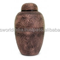 Suministros funerarios de urna rosa de estilo americano para cremación de adultos de Brassworld India hechos de metal y latón - Product Image 2