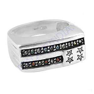 แหวนเพชรสวิสหลากสีสำหรับงานศิลป์ดีไซน์ที่เป็นเอกลักษณ์ทันสมัยแหวนเพชรสวิสหลากสีขาวและแดงทรงลูกบาศก์925แหวนเงินแท้ - Product Image 1