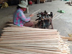 Mejor Precio en Mangos de Escoba de Madera, Fabricante de Palos de Escoba y Trapeadores de Vietnam - Product Image 4