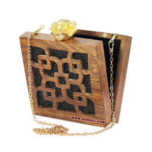 Elegante Bolso de Mano Tipo Clutch de Madera - Product Image 6