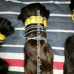 100% Cabellos humanos indios crudos a granel sin procesar de La India Cabello a granel de textura natural virgen indio de alta calidad - Product Image 3