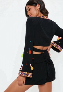 สาวฤดูร้อนสวมใส่สบายๆแฮนด์เมดเย็บปักถักร้อยพรีเมี่ยมสีดําพร้อมพู่หลายสีกระจกเสื้อครอปสําหรับผู้หญิง - Product Image 4