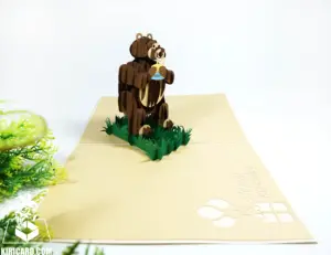 越南制造商工艺品定制3d问候生日熊拿着蛋糕工艺弹出式卡片