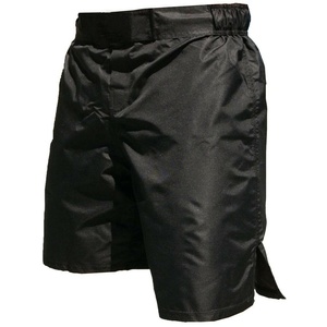 กางเกงขาสั้นแบบ MMA สีดำเรียบสำหรับมวยไทยชุดเล่นบาสเก็ตบอลชุดกีฬาตามสั่ง - Product Image 6