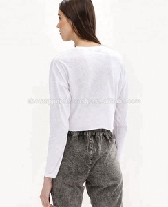 Vêtements de Sport en Vrac Marque Personnalisée Coton Polyester Jersey Personnalisé Blanc Crop Tops Respirant en Coton Vente en Gros Pas Cher Femmes Crop top - Product Image 3