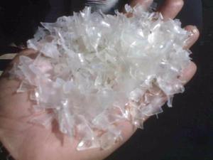 เศษขวดพลาสติกรีไซเคิลล้างด้วยเกล็ดสำหรับสัตว์เลี้ยงสะอาด - Product Image 2