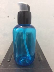 ขวดพลาสติก PET สีฟ้า Pavico AA080XB ขนาด 80 มล. 18 มม. 18 กรัม พร้อมหัวปั๊มสเปรย์แบบพิมพ์ลายรอบไหล่ สำหรับโลชั่นบำรุงผิวหน้า - Product Image 2