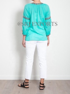 Chemisier brodé coloré à manches superposées pour femme, prix d'usine, Look ville, vêtements de plage, bustier à épaules dénudées, bijoux - Product Image 4