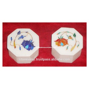 Caja de baratija con incrustación de mármol - Product Image 1