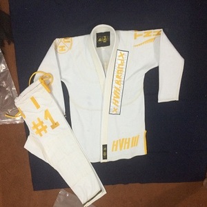 Kimonos de Jiu Jitsu Brasileño Preencogidos, Kimono de Bjj Personalizado con Bordado y Parche - Product Image 1