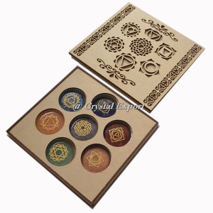Accent Design Seven Chakra Stones Box Tallado Ágata Piedra preciosa Amor Estilo Grabado Siete Chakra Piedras - Product Image 1