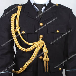 Vestido Ceremonial con Aiguilletes Sintéticos Dorados - Product Image 3