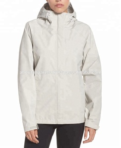 เสื้อแจ็คเก็ตซอฟต์เชลล์กันน้ำกันลมสำหรับผู้หญิงแบบลำลองสำหรับเล่นสกีและเดินป่า มีปกตั้งและซิปปิด สีแดง - Product Image 4