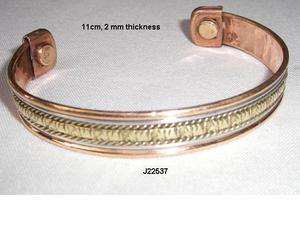 Brazalete de Terapia Magnética de Moda, de Cobre con Patrones Únicos, que Brinda Beneficios para la Salud - Product Image 5