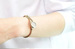 Pulsera de Fragancia Senuerdo para Mujer, Elegante y Moderna, Variedad de Perfumes, Larga Duración, Estilo Simple y Estético, Joyería Beige KR - Product Image 4