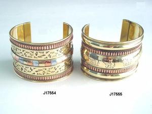 Pulseras de Latón y Cobre con Diseño de Elefante y Floral en Pulido Espejo, Joyería India de Latón, Artesanía en Metal - Product Image 6
