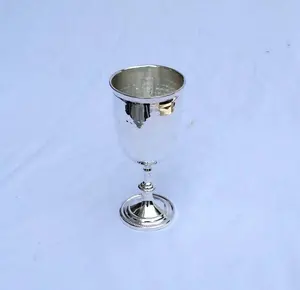 Copa de cóctel de acero inoxidable bañada en plata, copa de vino de plata martillado