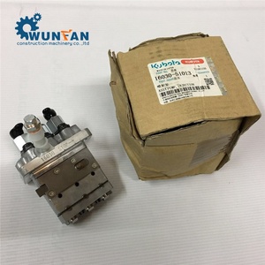 純正クボタD1005エンジンスペアパーツ16030-51010燃料噴射ポンプ