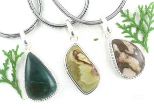 Colgante hecho a mano de jaspe de coco con piedra de sangre en forma de mezcla de plata de ley 92,5 para mujeres, joyería para niños, piedras preciosas naturales - Product Image 3