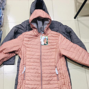 Chaqueta con Capucha Ajustable, Acolchada, Impermeable, Ligera y Larga para Mujer, Talla Grande, con Etiqueta de Marca Original, para Invierno - Product Image 1