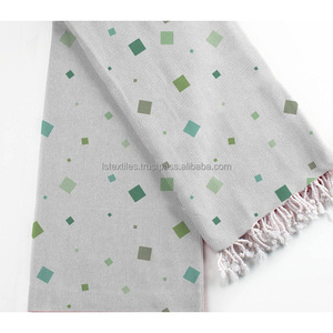 Vente en gros Ensembles de serviettes de bain turques jetables à séchage rapide avec design compressé à franges - Product Image 3