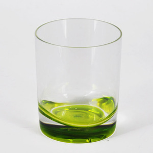 ถ้วยอะคริลิกทรงคลื่นสีเขียว - Product Image 1