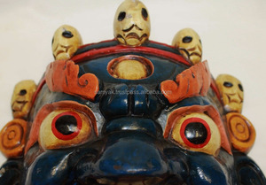 Máscara de Madera Hecha a Mano de Bhairab Mahakal para Colgar en la Pared, Hecha en Nepal - Product Image 3