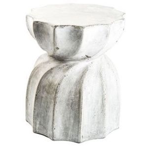 Taburete Negro Antiguo Personalizado para Bar, Cafetería o Tienda de Café, Mueble Decorativo Otomano, Artículo de Uso como Taburete - Product Image 5