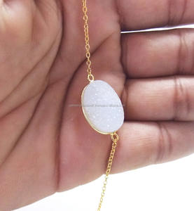 Bracelets de forme ovale faits à la main en argent sterling pierre précieuse Druzy blanche naturelle classique plaqué or galvanisé cadeau pour les femmes - Product Image 4