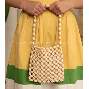 กระเป๋าสะพายไหล่ของผู้หญิงทำมือประดับลูกปัดแบบลำลอง - Product Image 1