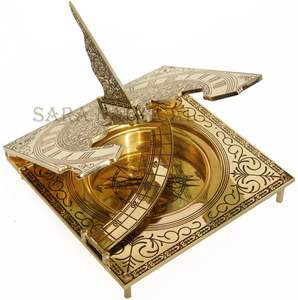 เข็มทิศนาฬิกาแดดทำมือจากทองเหลืองแท้ แกะสลักอย่างสวยงาม ของตกแต่งเรือเดินสมุทร พร้อมกล่องไม้ เทคนิคการหล่อโลหะ ของขวัญ - Product Image 4