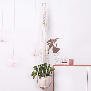 Jardinières élégantes faites à la main en macramé pour l'intérieur et l'extérieur de la maison et du jardin Décoration intérieure fonctionnelle et à la mode - Product Image 2