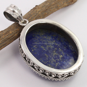 Colgante Solitario de Plata de Ley 925 con Piedra Preciosa de Lapislázuli Azul Natural Hecha a Mano - Product Image 2