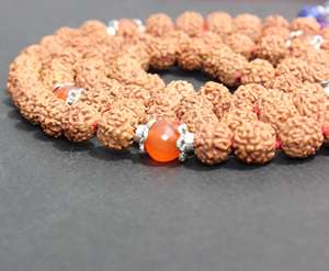 Rudraksha 108สร้อยหินลูกประคำ,สร้อยคอร้อยลูกปัดหินมาลาแฮนด์เมดจากศิลปินอินเดีย - Product Image 2